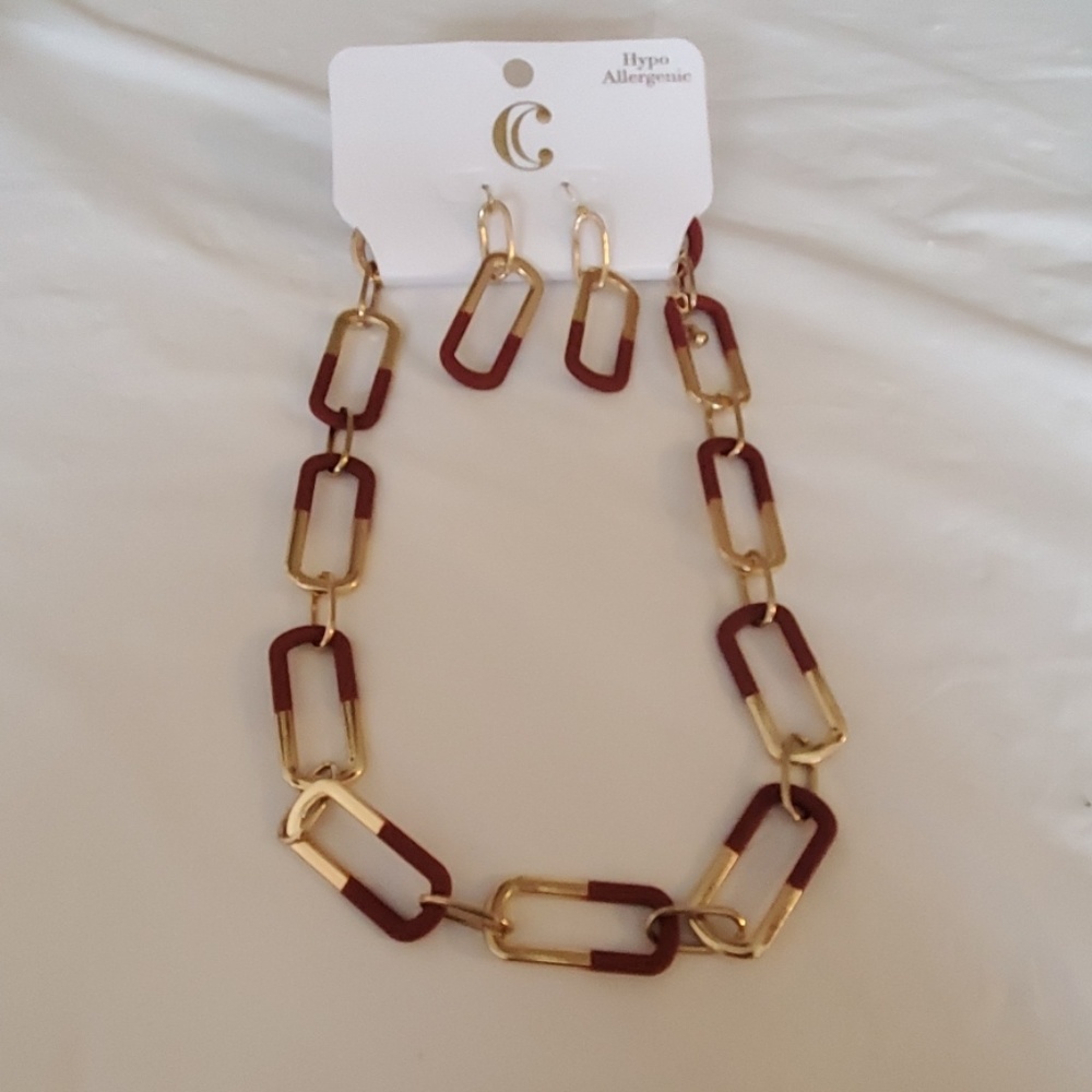 NWT- CHARMING CHARLIE CHAIN LINK NECKLACE SET